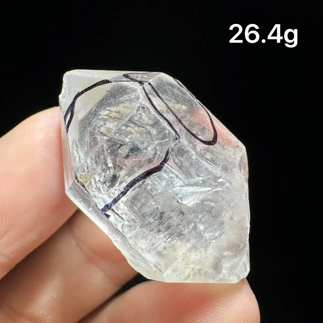 The new 100% natural Herkimer Diamond crystal water bubble lucky stone comes from Yunnan