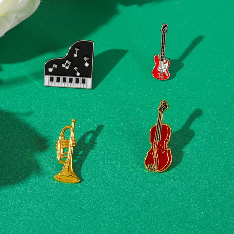 Very Creative Brooch About Musical Instruments Hot Selling Alloy Brooch Gifts for Men/Women to Decorate Clothing Accessories