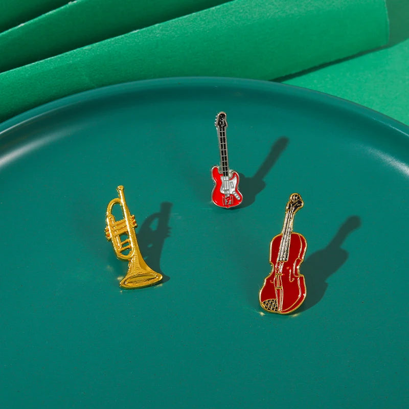 Very Creative Brooch About Musical Instruments Hot Selling Alloy Brooch Gifts for Men/Women to Decorate Clothing Accessories