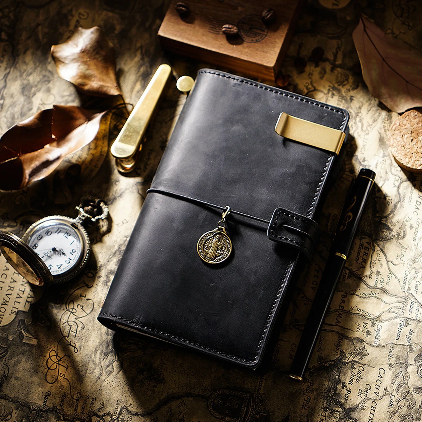 Handmade Vintage Leather Travel Diary Potable Planner Storage Function Retro Style Cowhide Notebook Exquisite Gift