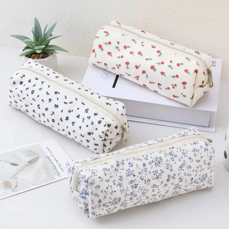 Kawaii Small Fresh Floral Pencil Case Large Capacity Storage Pen Pouch Pencil Bag Student Stationery Organizer School Supplies