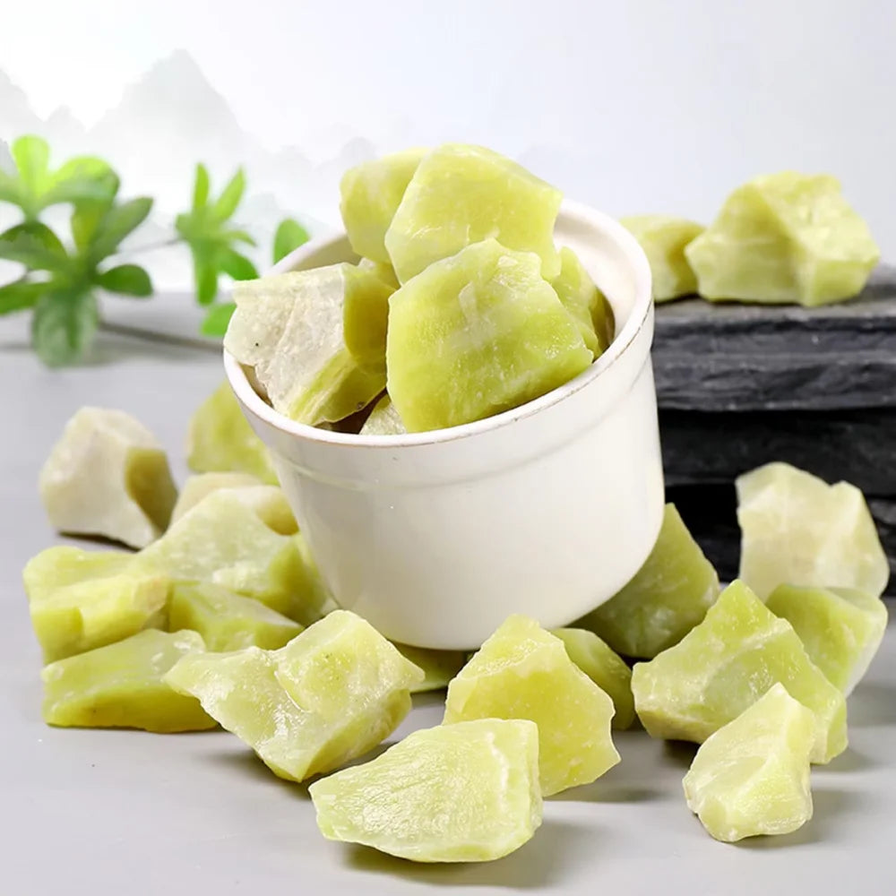 Natural Lemon Jade Energy Crystal Healing Stone Mineral Quartz Stone for Home Decorate and Aromatherapy Diffuser Stone