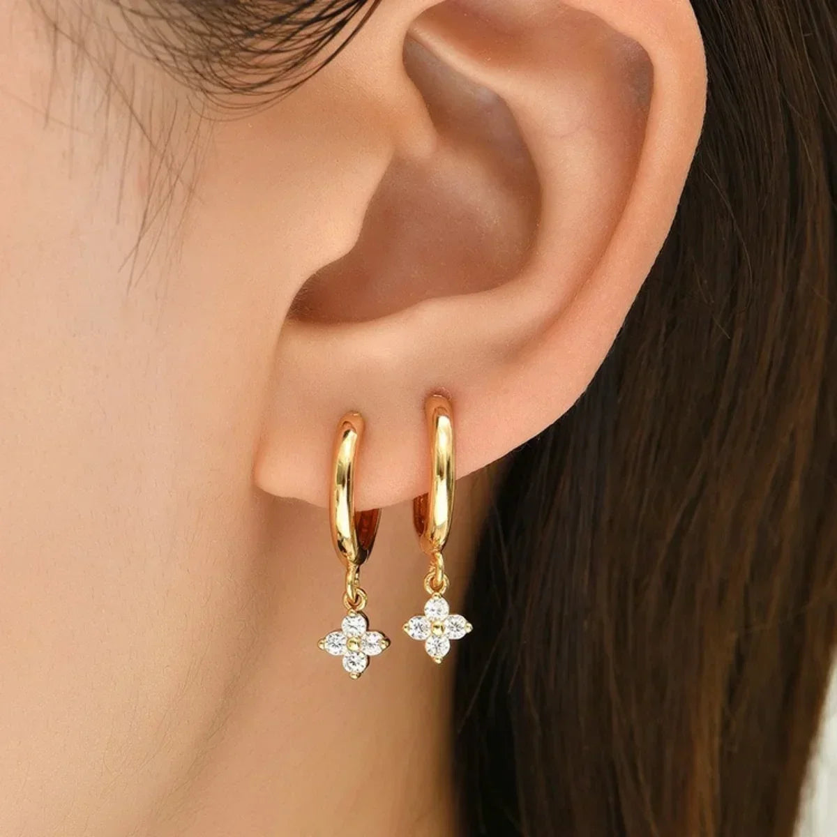 Zircon Flower Pendant Hoop Earrings for Women Simple Stainless Steel Huggies Cartilage Piercing Jewelry