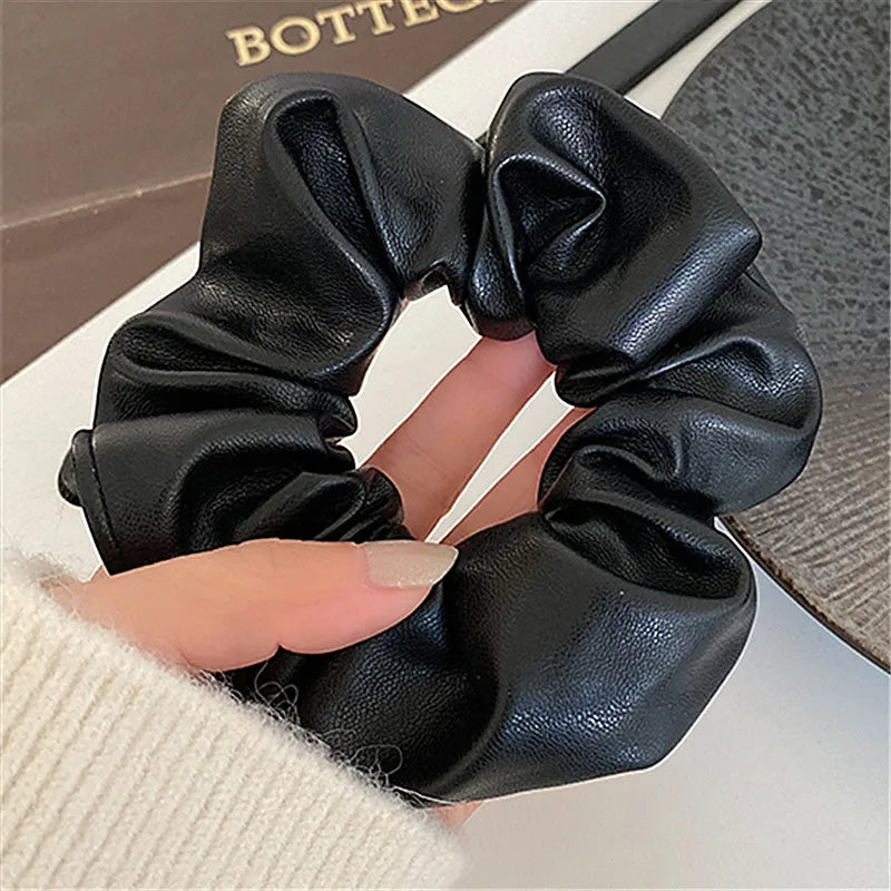 Solid color PU Leather Large Intestine Hair Rope for Woman elegant Does Not Hurt The Hair Hair Ties Fashion Girl High Ponytail S