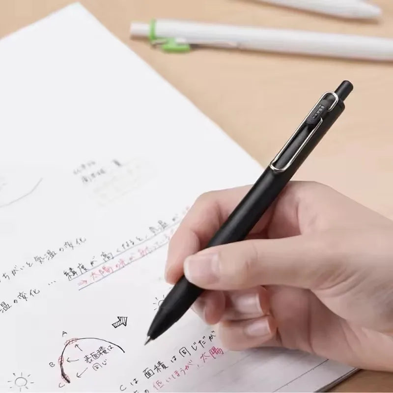 1Pc UNI Uniball ONE Gel Pen UMN-S-38 0.38mm Thick Ink Black Technology Small Thick Core Quick Drying Smooth Writing School Suppl