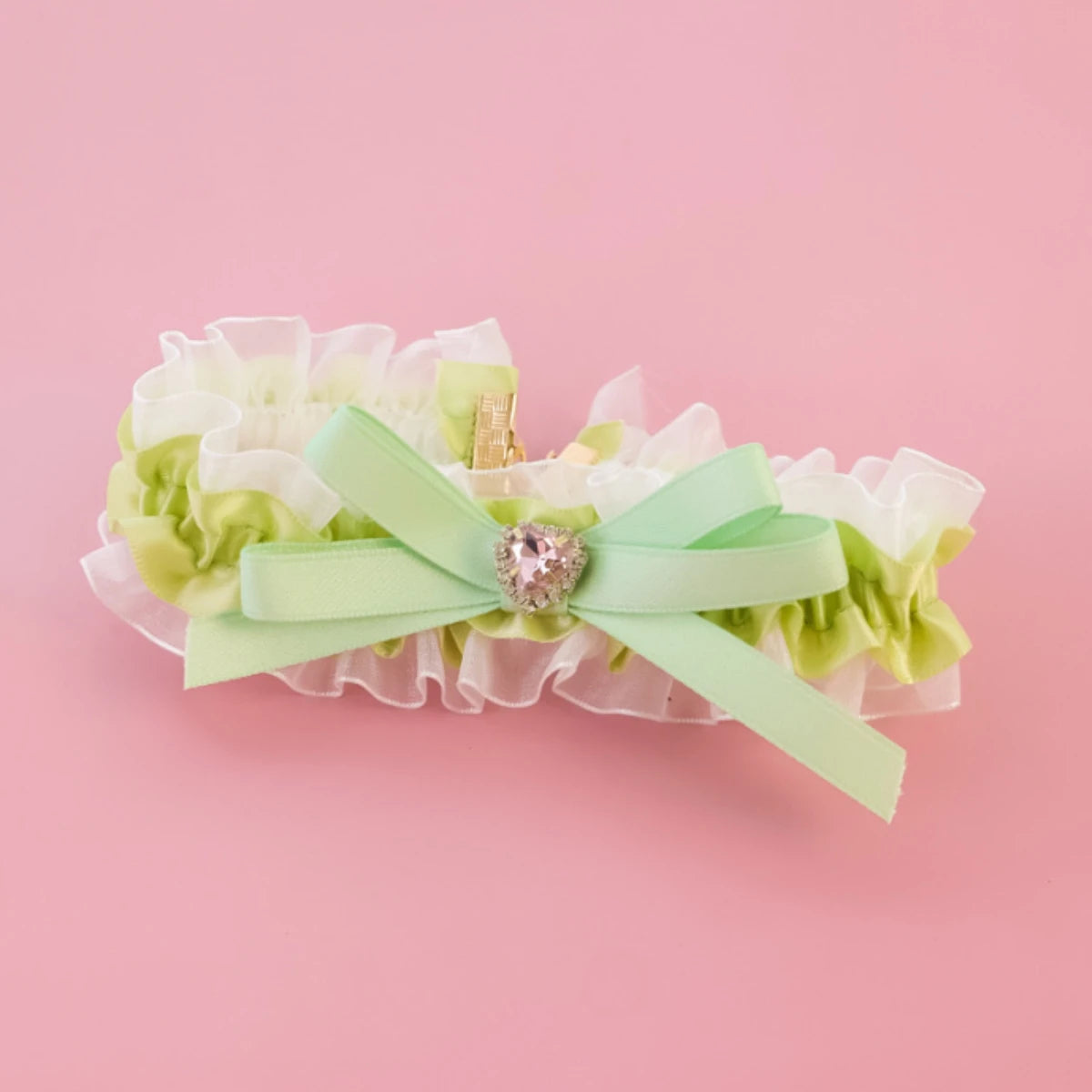 Luxury lace and rhinestone pet collar with heart-shaped charm-cute floral bow design, adjustable for cats and small dogs