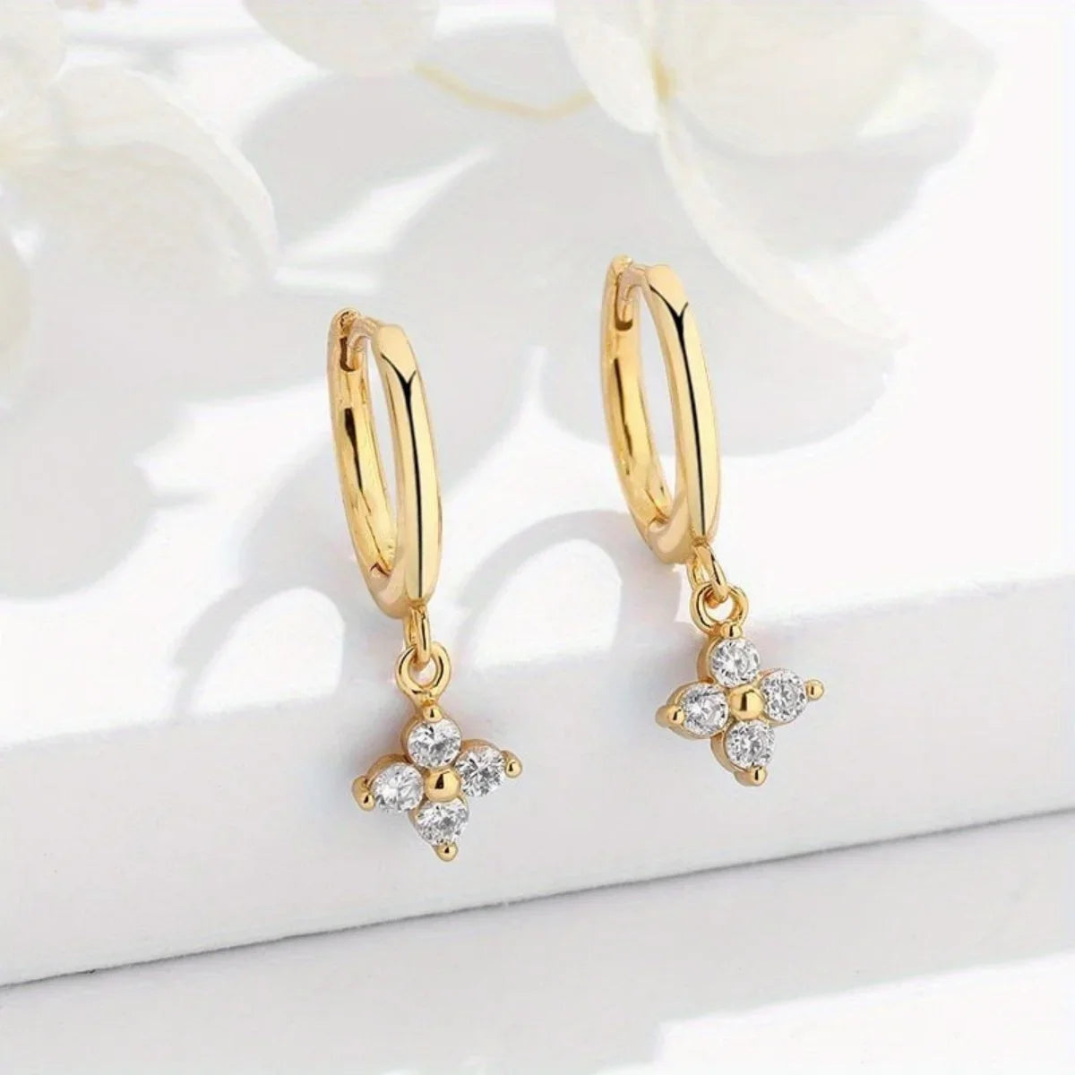 Zircon Flower Pendant Hoop Earrings for Women Simple Stainless Steel Huggies Cartilage Piercing Jewelry