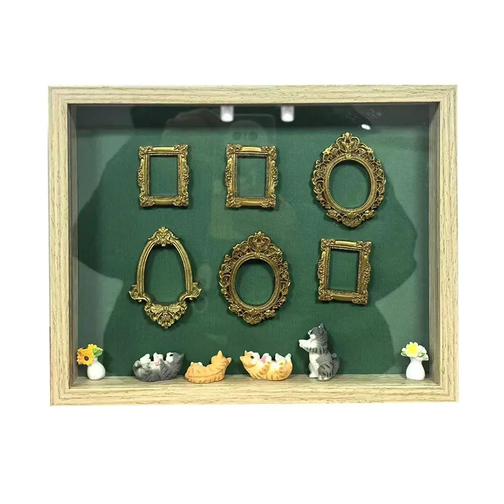 1pcs Mini Museum Photo Album Mini Museum Silhouette Box Stylish Creative Memory Display Kit with Miniature Statue and Gold Frame