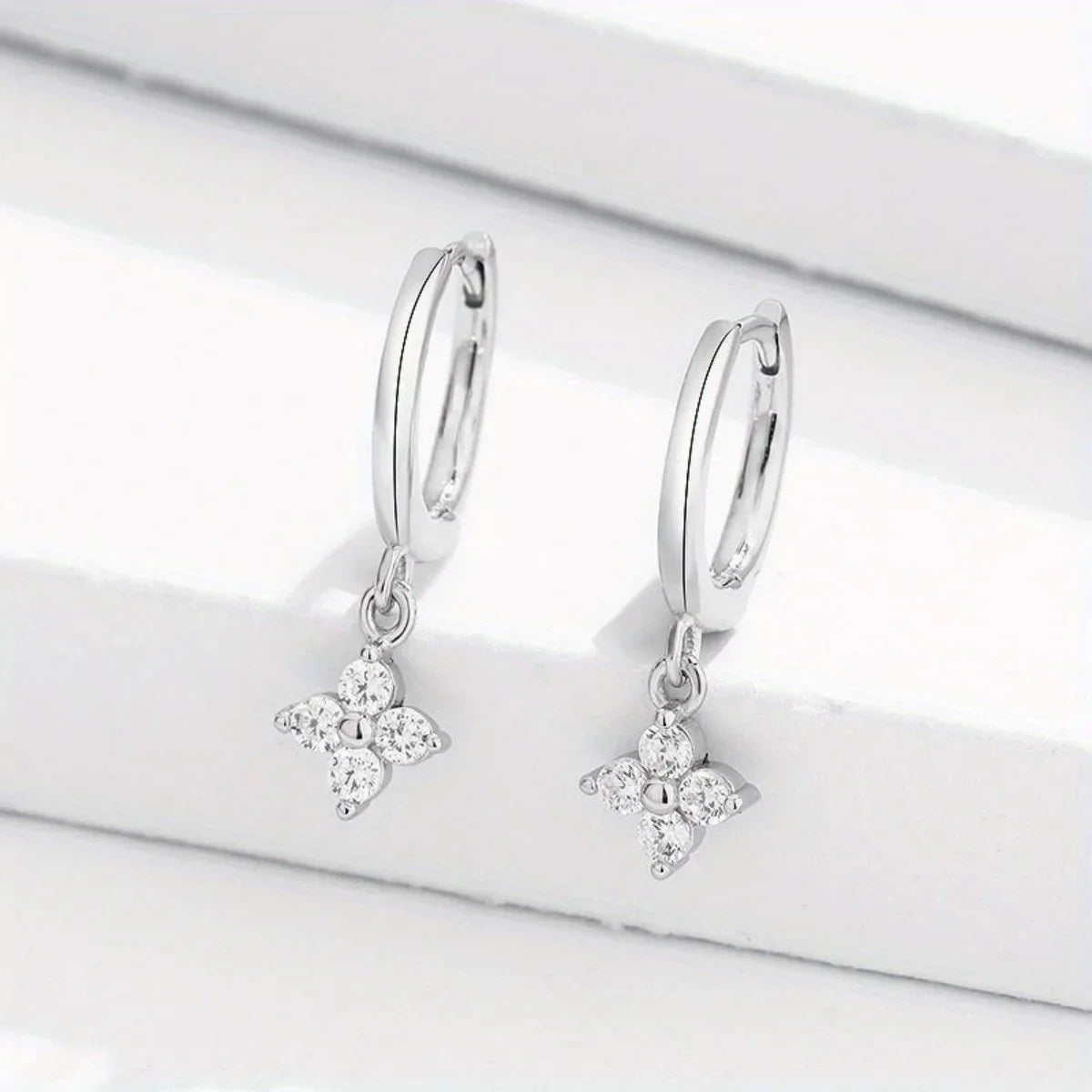 Zircon Flower Pendant Hoop Earrings for Women Simple Stainless Steel Huggies Cartilage Piercing Jewelry
