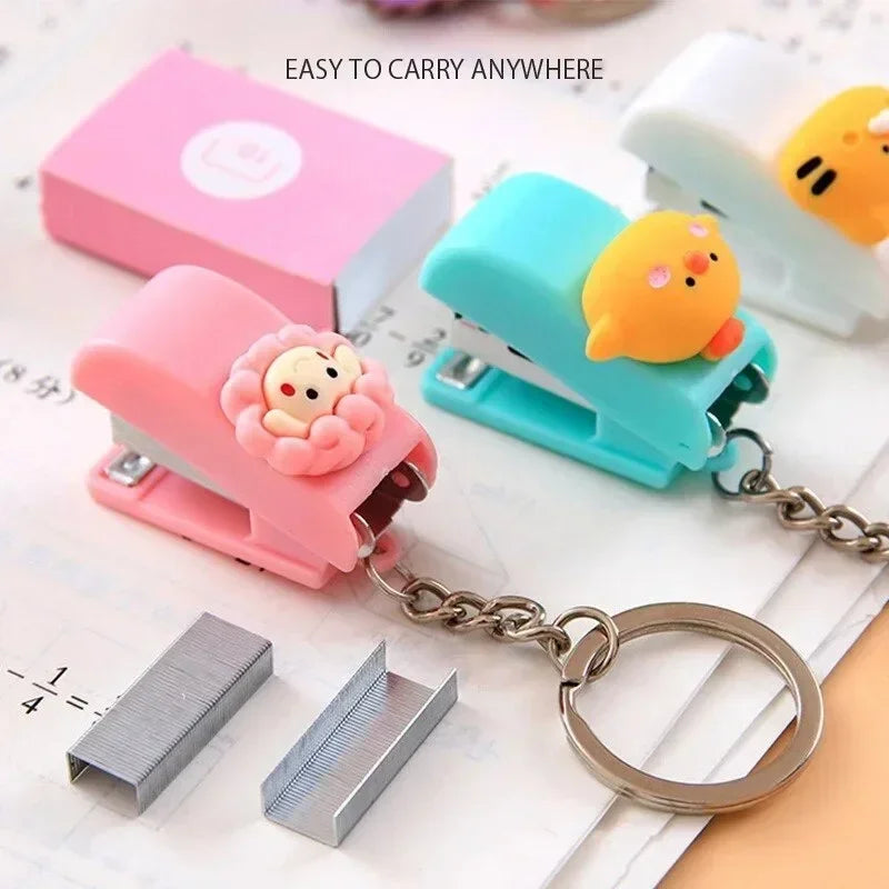 Mini Stapler Keychain - Kawaii Animal Design Portable Stapler for Students & Office