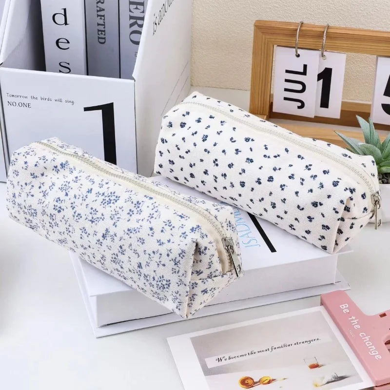 Kawaii Small Fresh Floral Pencil Case Large Capacity Storage Pen Pouch Pencil Bag Student Stationery Organizer School Supplies